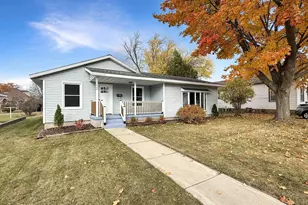 1608 22nd Ave, Menominee, MI 49858 - Photo 2