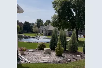 882 Whisper Falls Lane, Menasha, WI 54952 - Photo 2