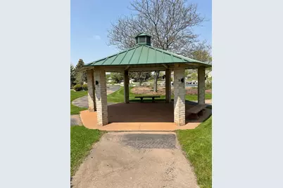 882 Whisper Falls Lane, Menasha, WI 54952 - Photo 24