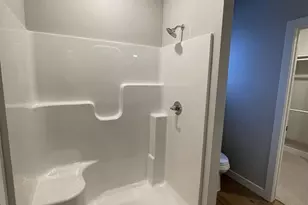 882 Whisper Falls Ln, Menasha, WI 54952 - Photo 12