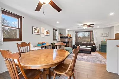 1945 Everbreeze Road, Green Bay, WI 54304 - Photo 10