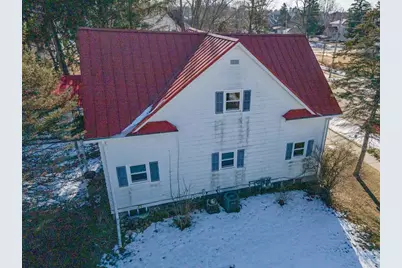 215 N Oxford Street, Wautoma, WI 54982 - Photo 6