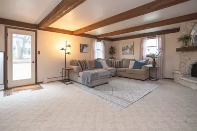 747 Bordeaux, Green Bay, WI 54301 - Photo 32