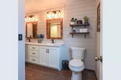 747 Bordeaux, Green Bay, WI 54301 - Photo 22