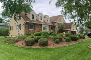 747 Bordeaux, Green Bay, WI 54301 - Photo 40