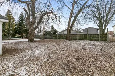 305 W Smith Avenue, Oshkosh, WI 54901 - Photo 30