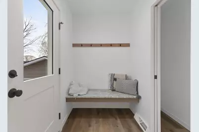 305 W Smith Avenue, Oshkosh, WI 54901 - Photo 12