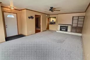 612 S Westfield St, Oshkosh, WI 54902 - Photo 4