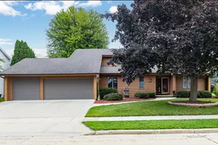 1730 Graber St, Oshkosh, WI 54901 - Photo 1