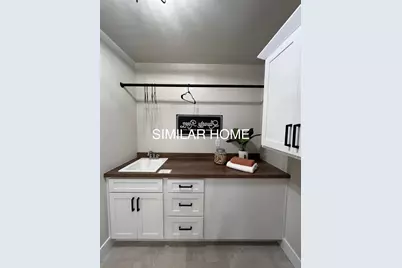 N8864 Galway Lane, Menasha, WI 54952 - Photo 12