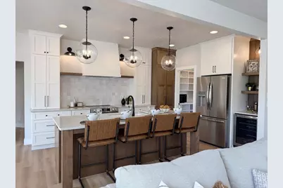 N8864 Galway Lane, Menasha, WI 54952 - Photo 6