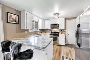 2880 Lumber Ln, Green Bay, WI 54313 - Photo 8