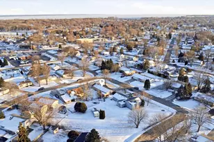 950 Clover St, Menasha, WI 54952 - Photo 24