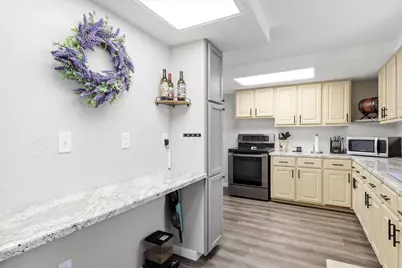 950 Clover Street, Menasha, WI 54952 - Photo 8