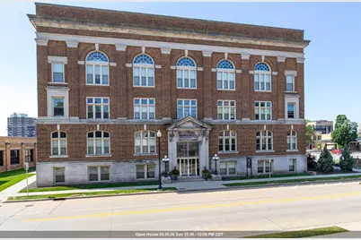 105 Washington Avenue #102, Oshkosh, WI 54901 - Photo 1