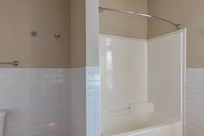105 Washington Avenue #102, Oshkosh, WI 54901 - Photo 16