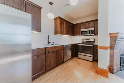 105 Washington Avenue #304, Oshkosh, WI 54901 - Photo 6