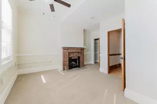 105 Washington Ave, Oshkosh, WI 54901 - Photo 14
