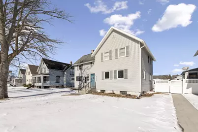 1120 Elizabeth Avenue, Marinette, WI 54143 - Photo 2