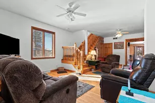 309 S Warrington Ave, Cecil, WI 54111 - Photo 10