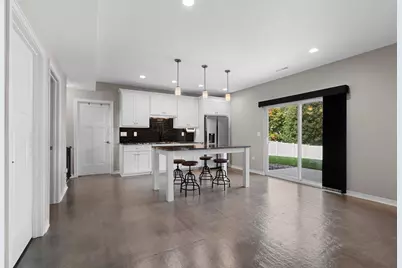 3442 Leeds Castle Drive, Green Bay, WI 54313 - Photo 38