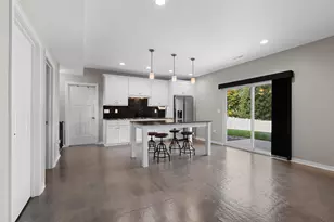 3442 Leeds Castle Dr, Green Bay, WI 54313 - Photo 38