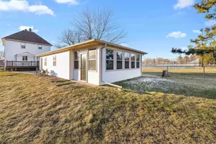 609 Grove St, Beaver Dam, WI 53916 - Photo 24