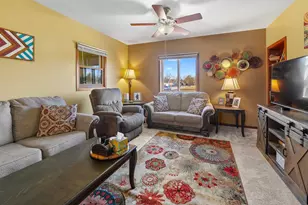 609 Grove St, Beaver Dam, WI 53916 - Photo 8