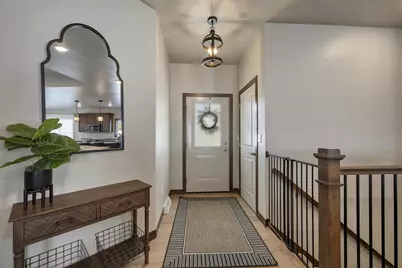 2125 Fox Point Circle, De Pere, WI 54115 - Photo 4