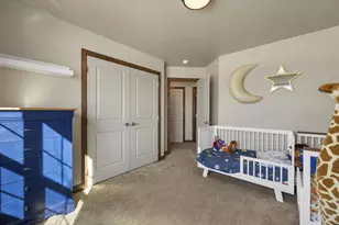 2125 Fox Pt Cir, De Pere, WI 54115 - Photo 30