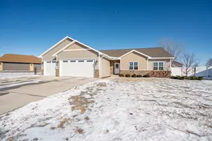 2125 Fox Pt Cir, De Pere, WI 54115 - Photo 42