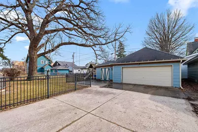 302 E Division Street, Fond du Lac, WI 54935 - Photo 36