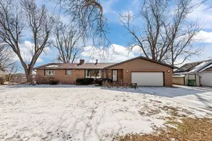 735 Park St, Wrightstown, WI 54180 - Photo 24