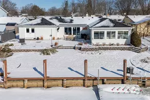 933 Starboard Ct, Oshkosh, WI 54901 - Photo 2