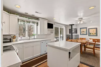 4074 Linden Lane, Green Bay, WI 54313 - Photo 12