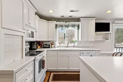 4074 Linden Lane, Green Bay, WI 54313 - Photo 14