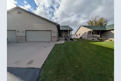 114 E North Water Street, New London, WI 54961 - Photo 4