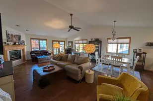 114 E North Water St, New London, WI 54961 - Photo 10