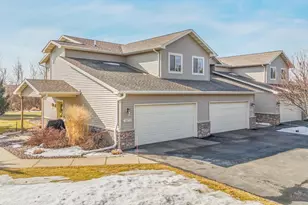 1072 W Willis Wy, Appleton, WI 54913 - Photo 2
