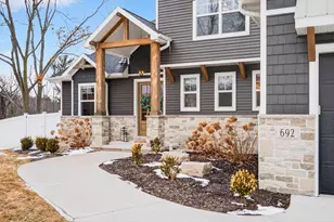 692 Blackberry Ct, Oneida, WI 54155 - Photo 6