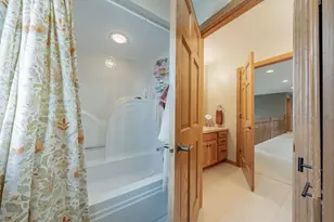 2230 E Elmview Dr, Appleton, WI 54915 - Photo 34