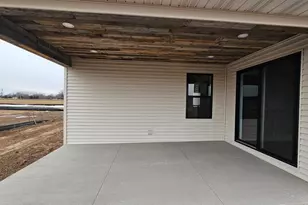 N9208 Homestead Ln, Appleton, WI 54915 - Photo 4