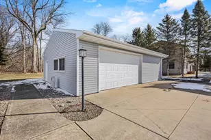 W5684 Firelane 12, Menasha, WI 54952 - Photo 42