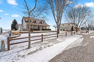 2414 Longtail Beach Ln, Suamico, WI 54173 - Photo 44