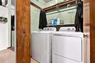 W5981 Woodsedge Ct, Appleton, WI 54915 - Photo 16