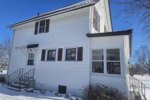 133 W Main St, Gillett, WI 54124 - Photo 6