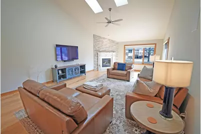 1064 Coronado Court, Hobart, WI 54155 - Photo 8