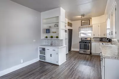 1412 Jefferson Street, Oshkosh, WI 54901 - Photo 6