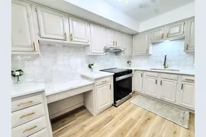 77 University Drive, Fond du Lac, WI 54935 - Photo 8