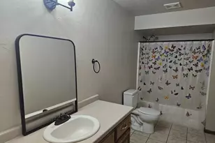 1906 Mitchell St, Oshkosh, WI 54901 - Photo 32